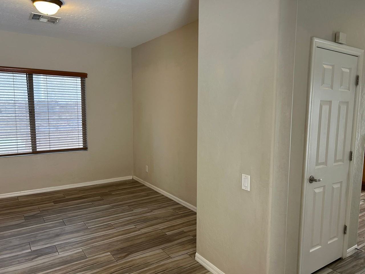 11908 Orense Dr - Photo 3 of 23