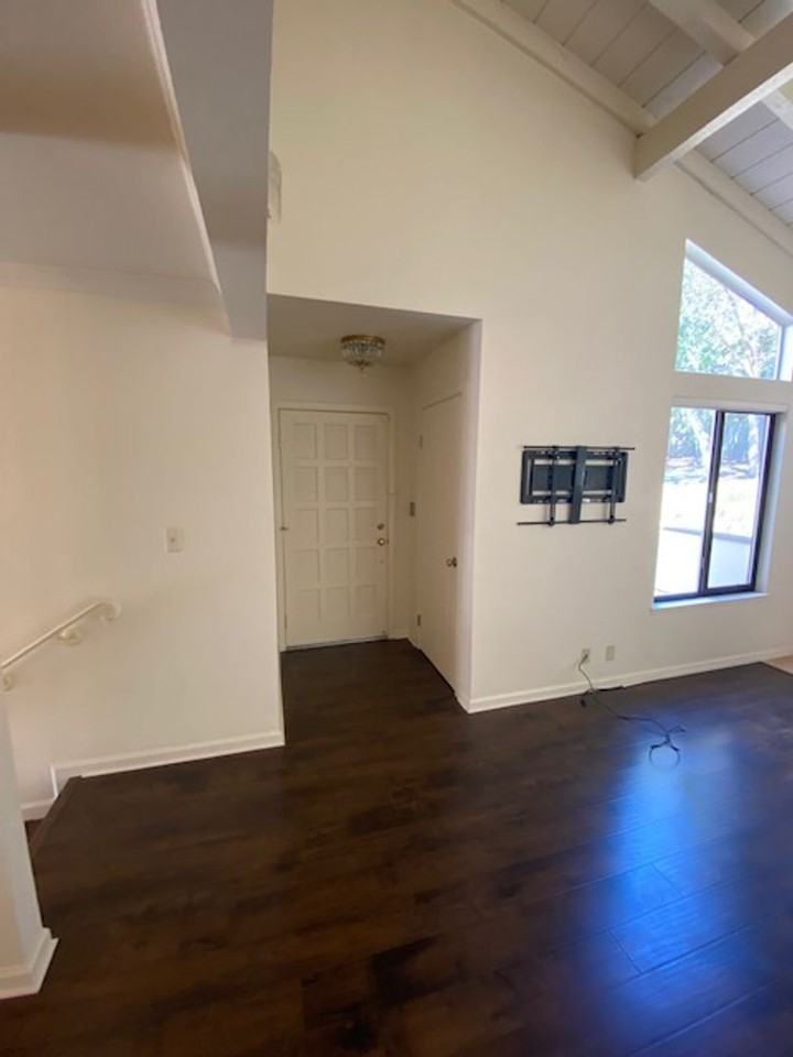 707 Timber Trl - Photo 3 of 32