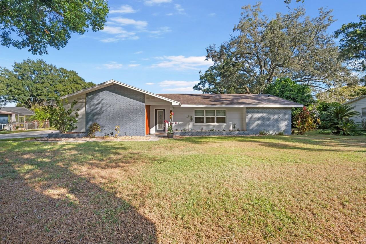 608 Overhill Dr - Photo 2 of 25
