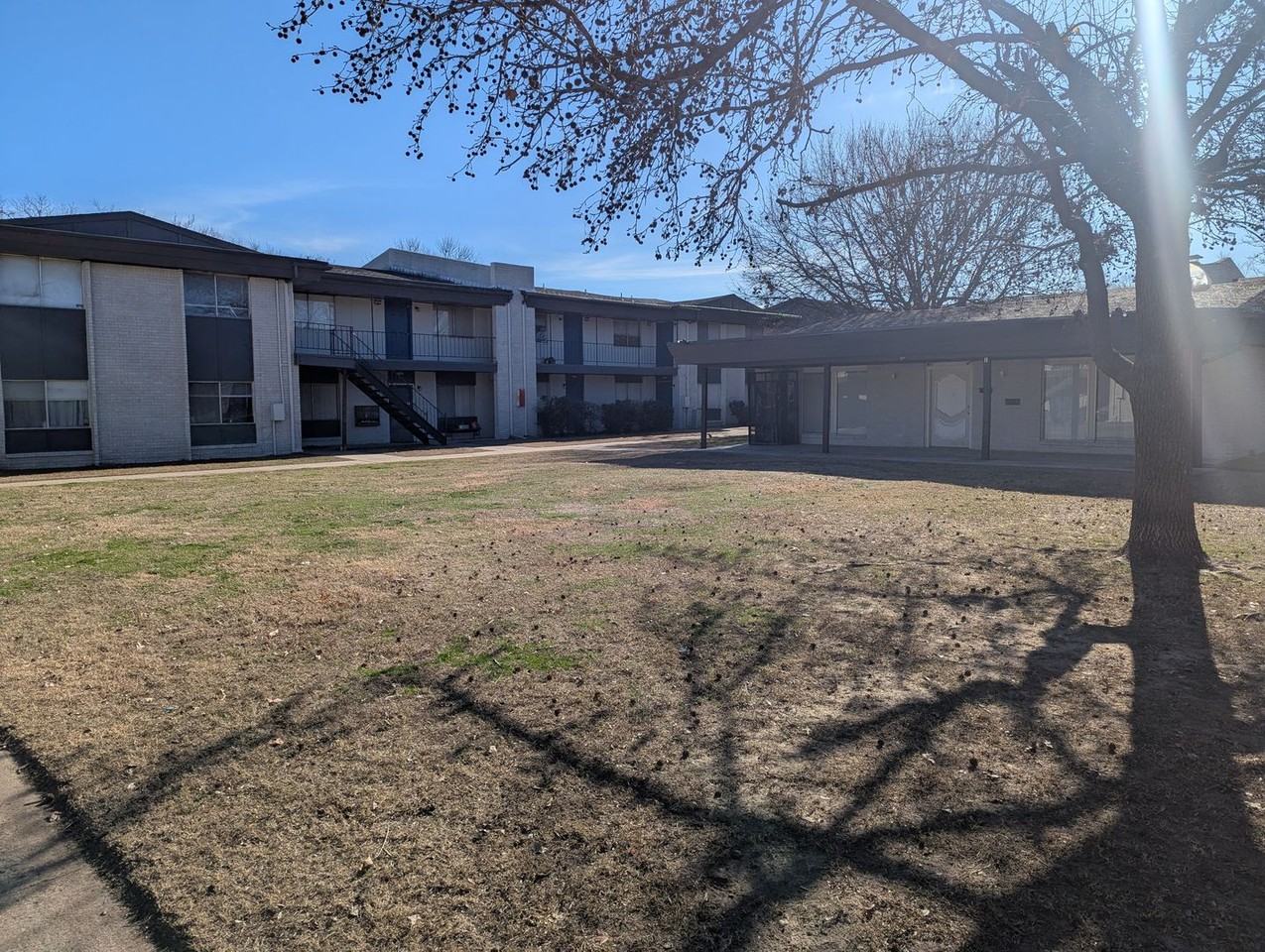 Magnolia Creek Apartments - Photo 3 of 5