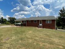 1542 N Tremont Dr - Photo 1 of 1