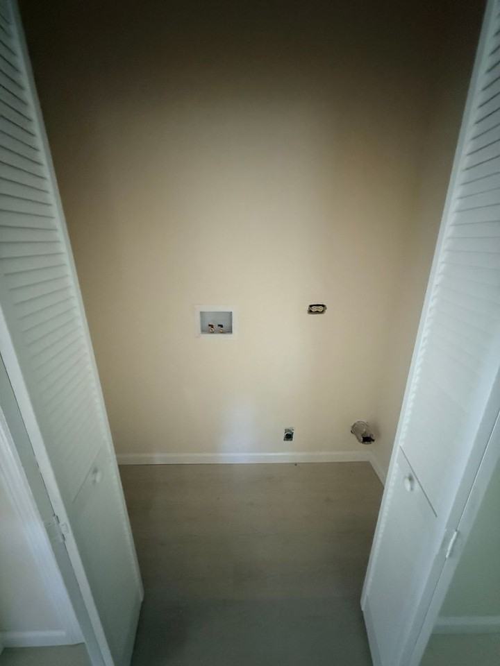 2542 26th St - Photo 7 of 7