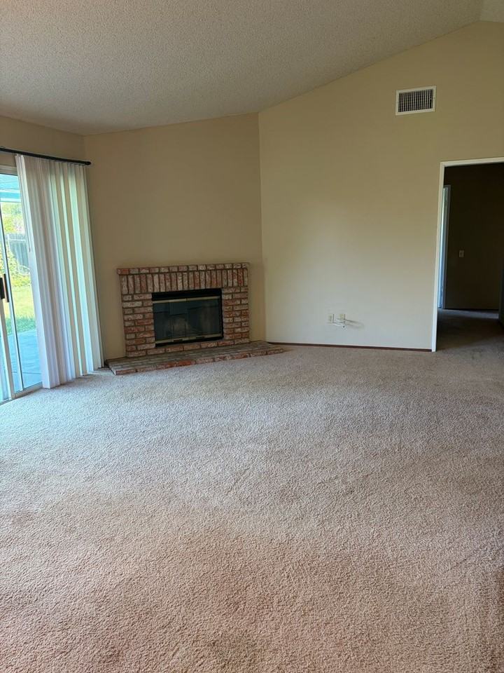 757 Sunningdale Dr - Photo 5 of 15