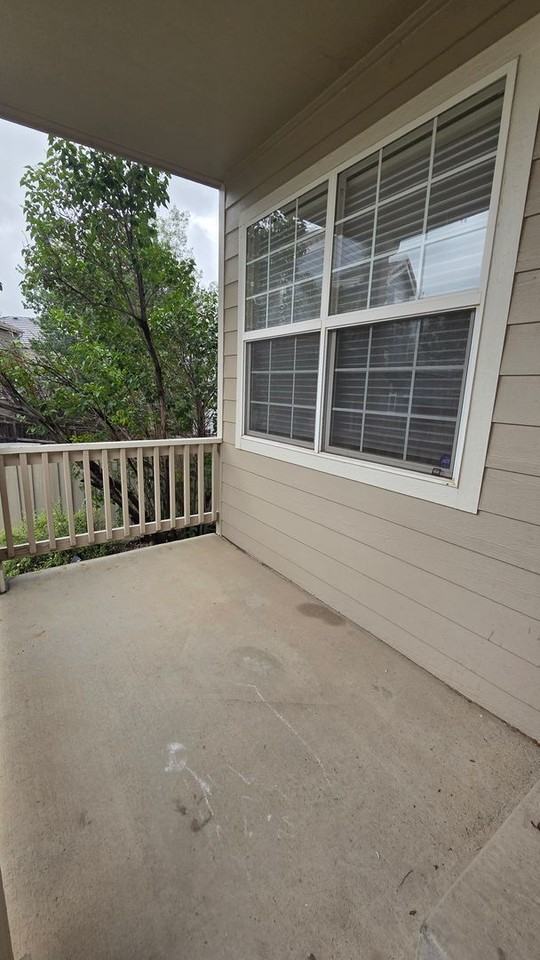 839 Sunlight Way - Photo 3 of 42