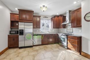 364 Chestnut St - Photo 1 of 1