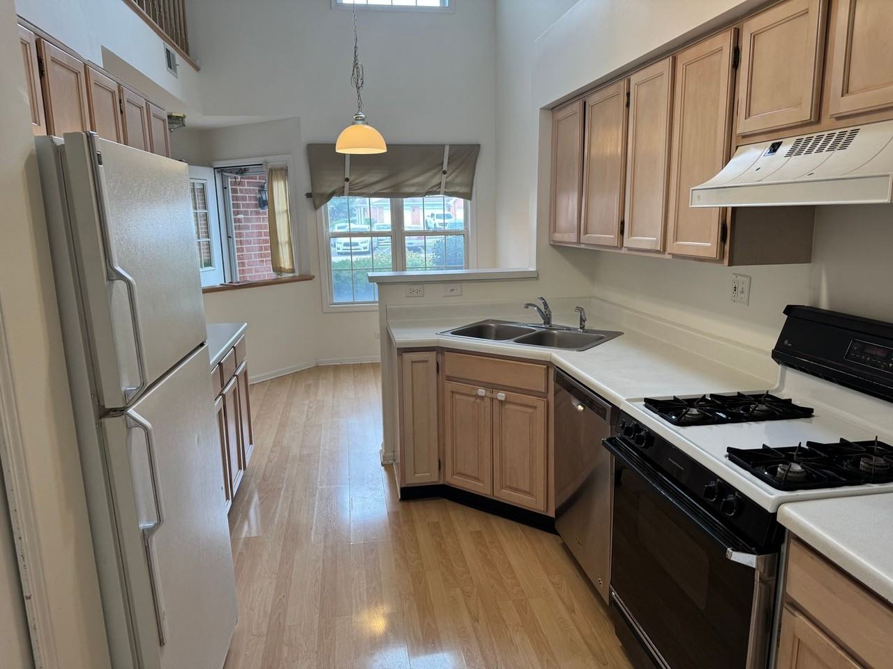234 Birmingham Ct - Photo 3 of 13