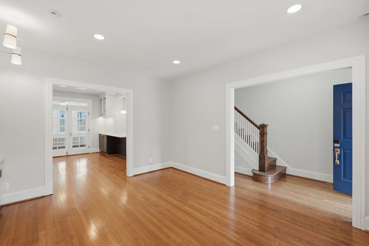 3839 Beecher St Nw - Photo 3 of 45