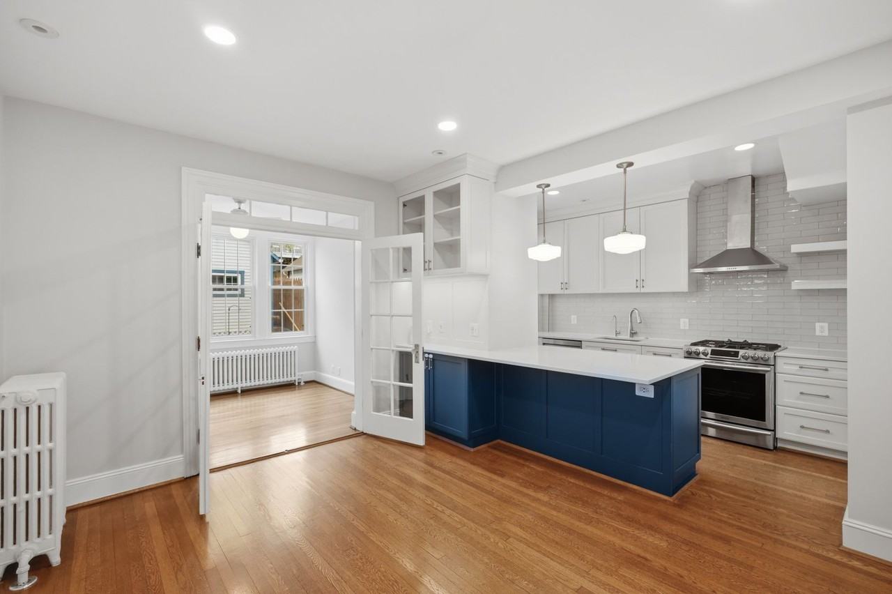 3839 Beecher St Nw - Photo 4 of 45