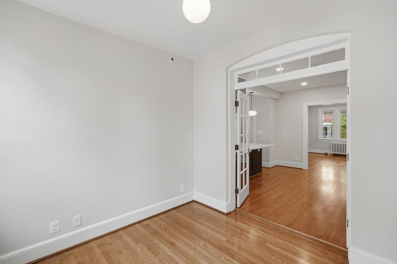 3839 Beecher St Nw - Photo 6 of 45