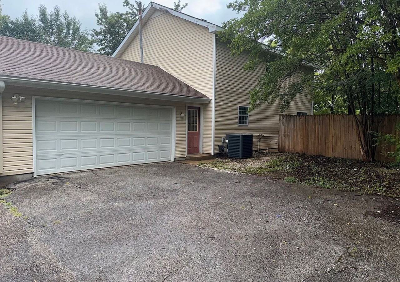 27 Hidden Valley Dr - Photo 2 of 19