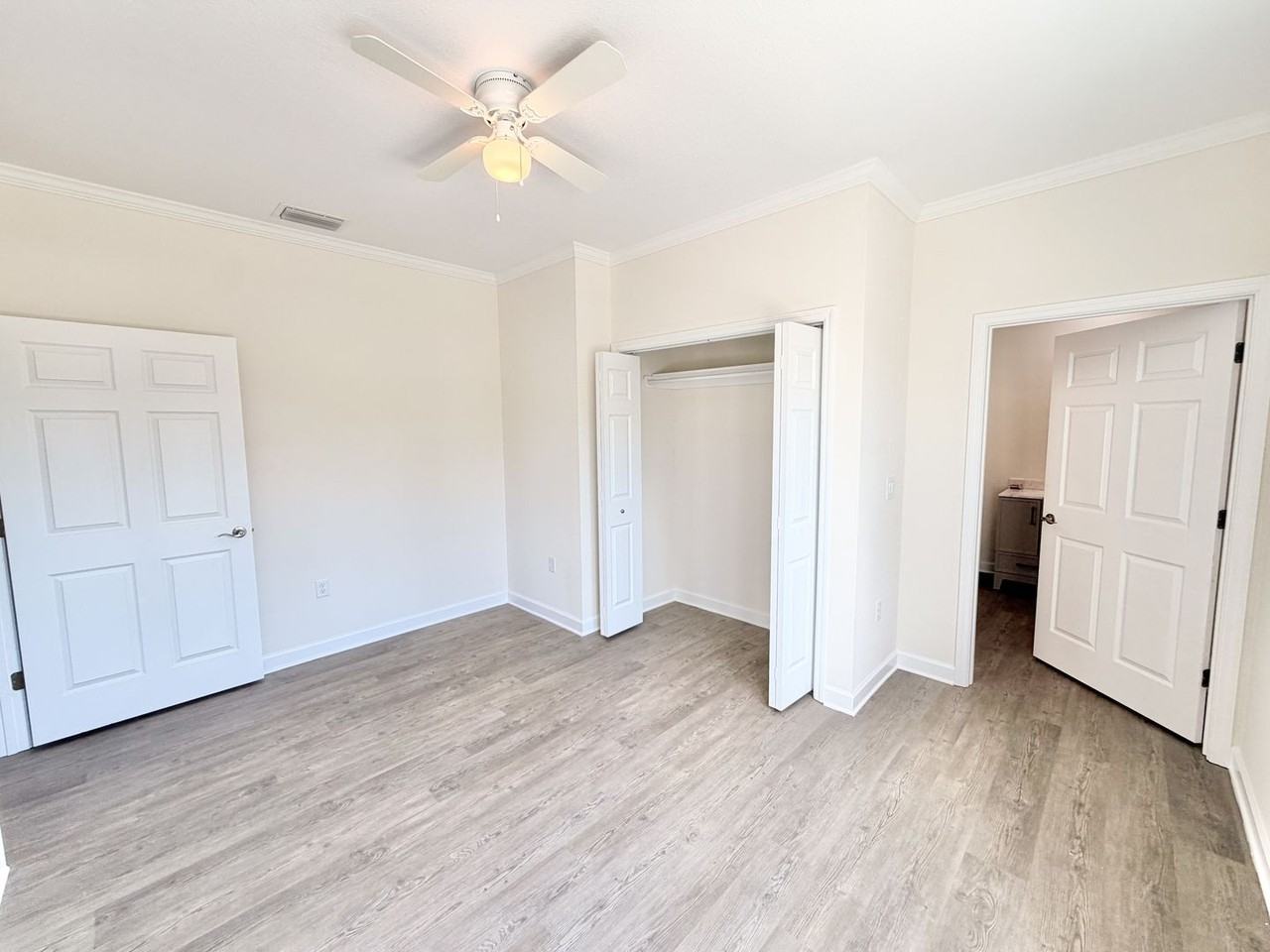 4861 Catalina Dr - Photo 7 of 14