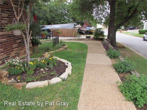 675 Harbor Dr #A - Photo 2 of 4