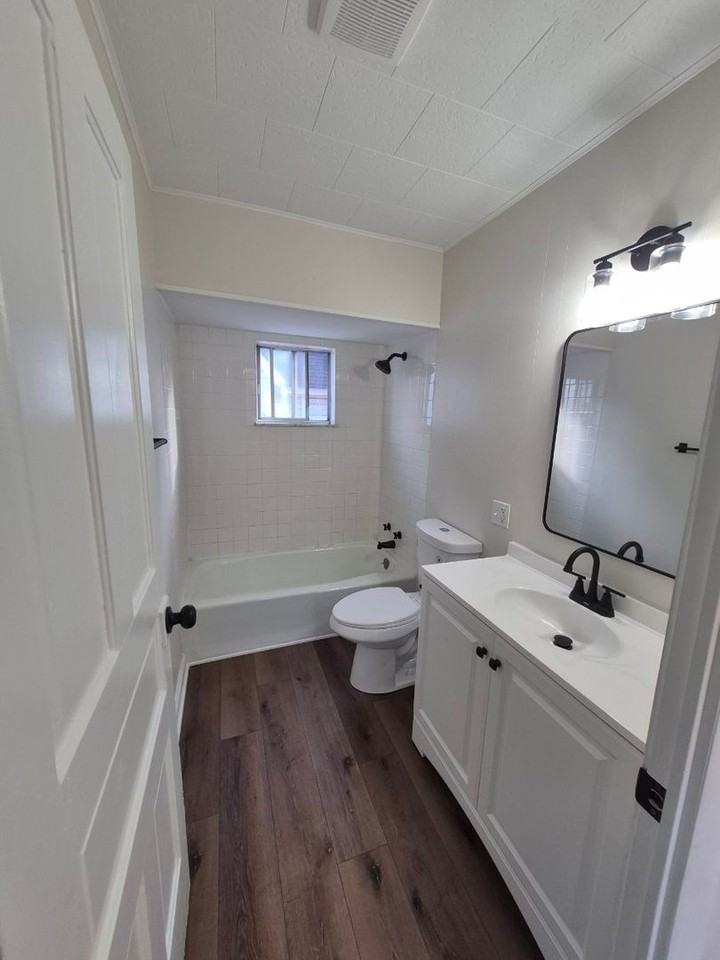 115 W 8th Ave - Photo 3 of 19
