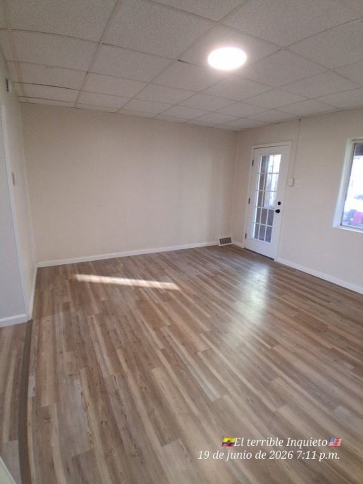 115 W 8th Ave - Photo 5 of 19
