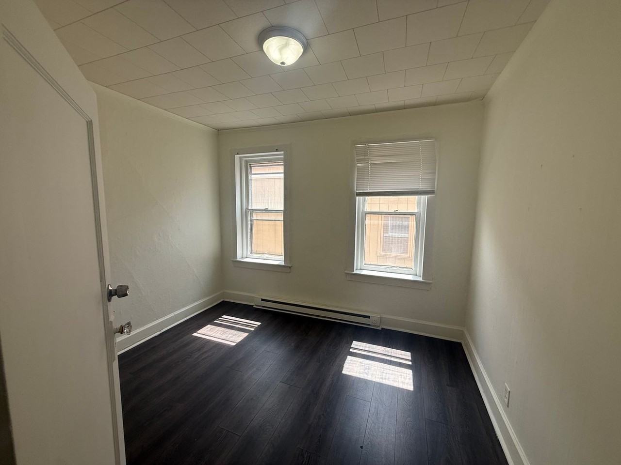 113 W Main St - Photo 6 of 20