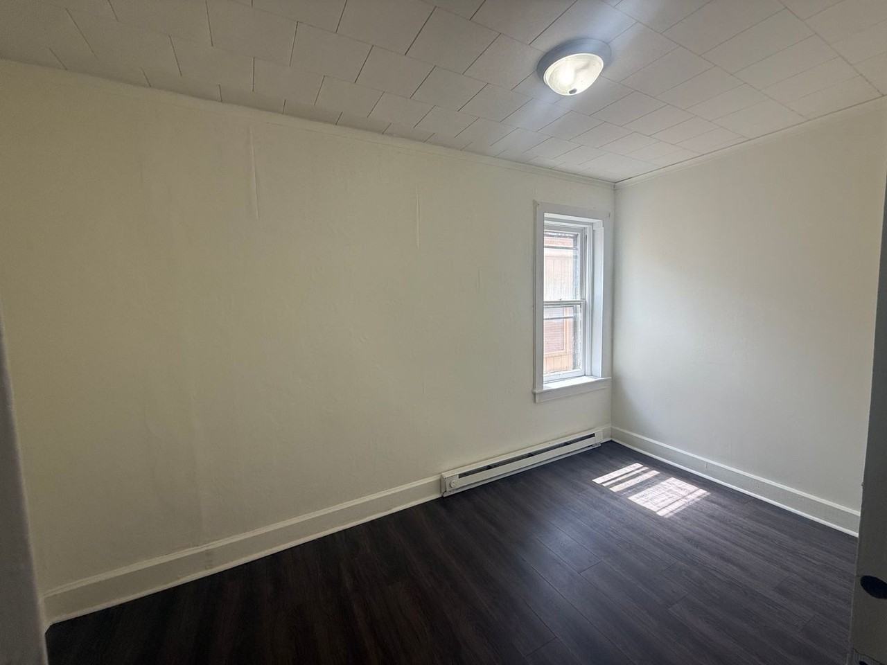 113 W Main St - Photo 7 of 20