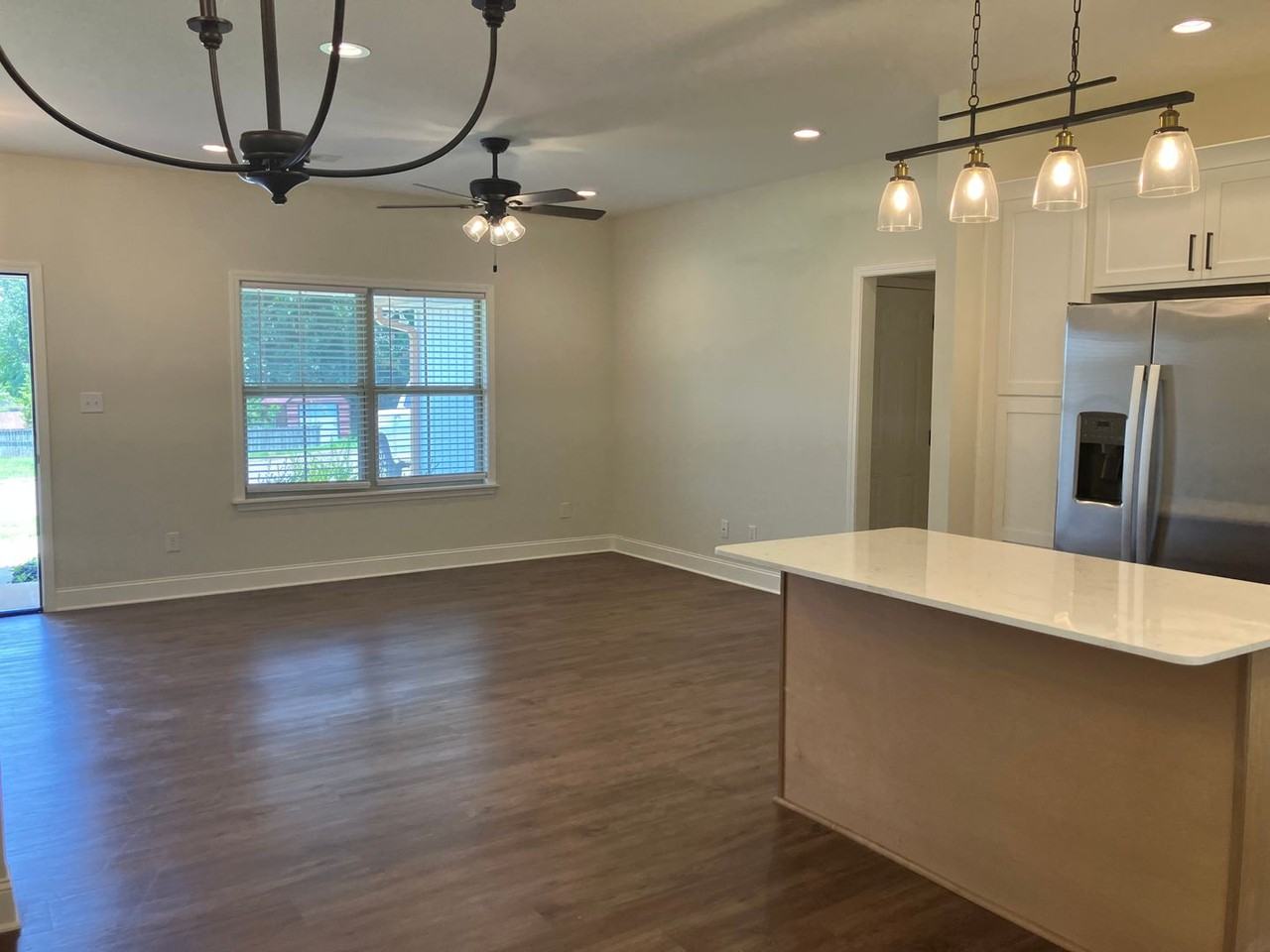 3316 Craigmont Cir - Photo 5 of 15
