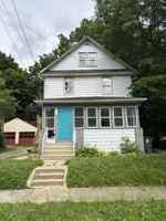 featured image of 325 Para Ave Uppr #UPPER