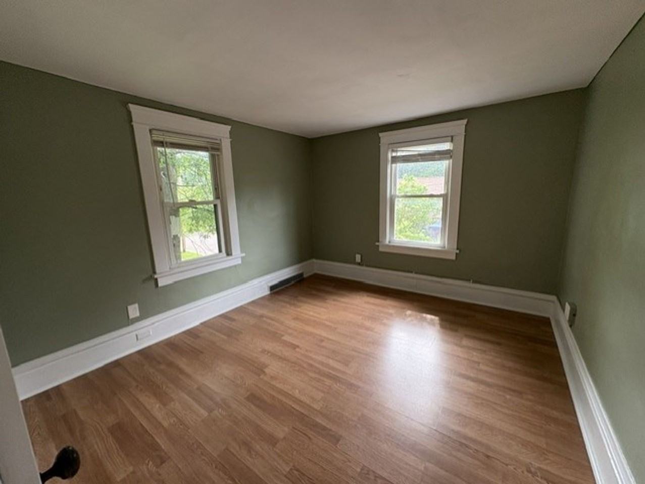 325 Para Ave Uppr - Photo 2 of 10