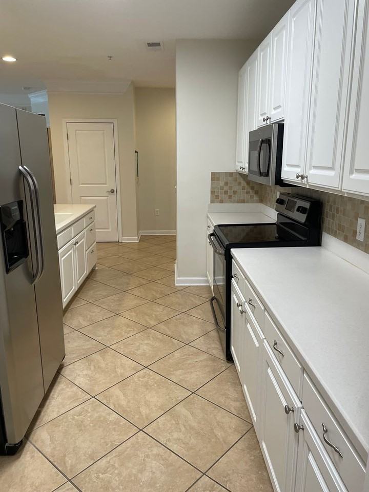 235 Woodlands Way #13 - Photo 7 of 47
