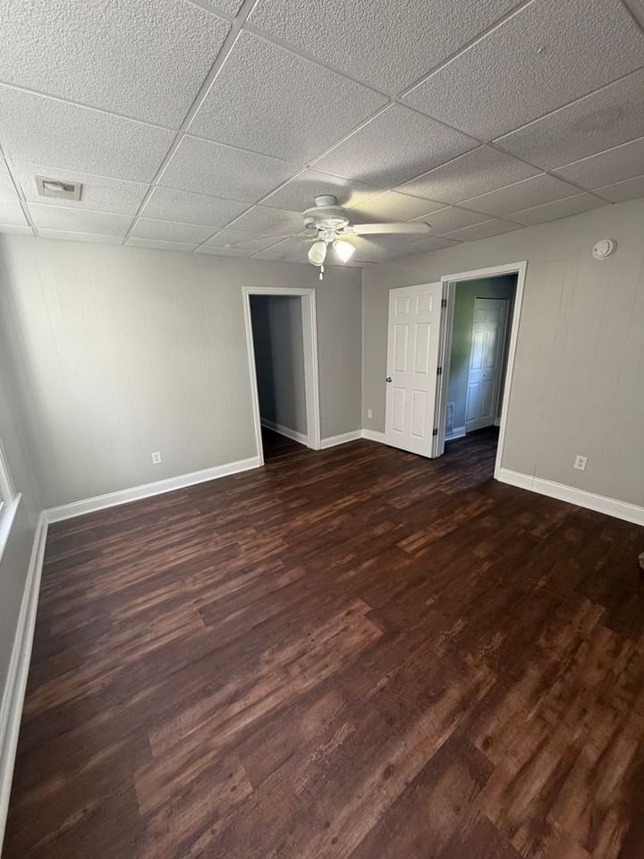 1410 Ewing Ave - Photo 2 of 8