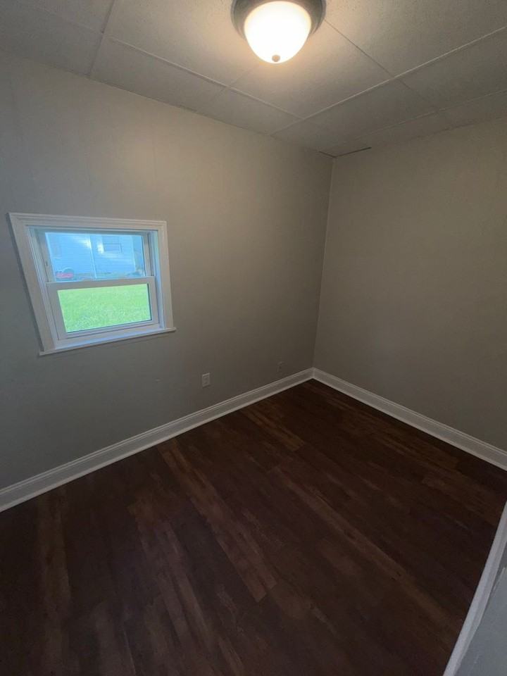 1410 Ewing Ave - Photo 5 of 8
