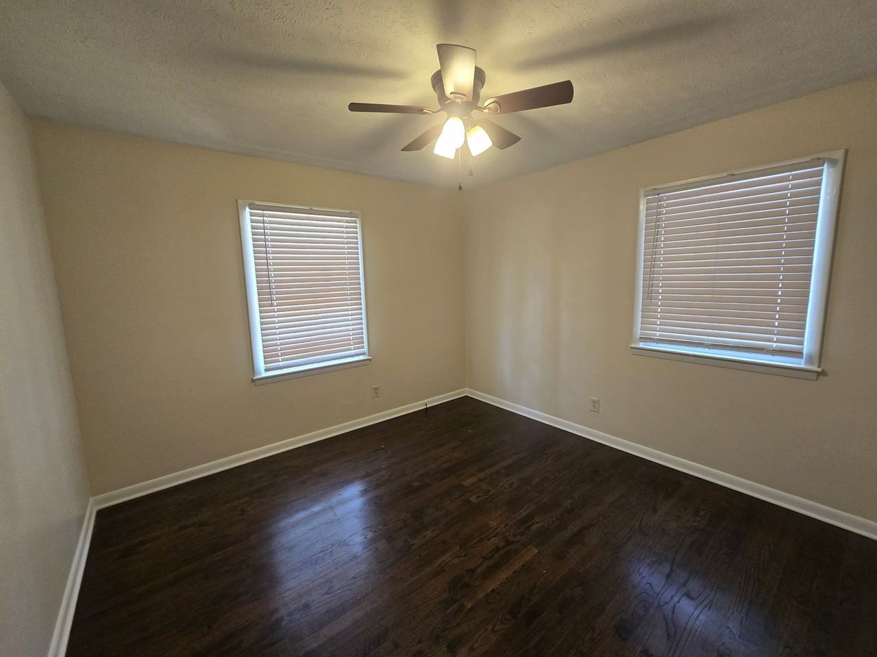 6343 Paddington Ct - Photo 6 of 18