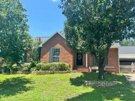 712 Denise Dr - Photo 1 of 1
