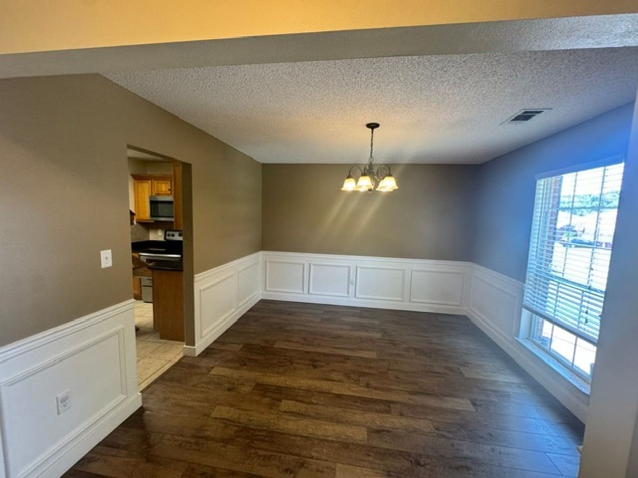 712 Denise Dr - Photo 7 of 39