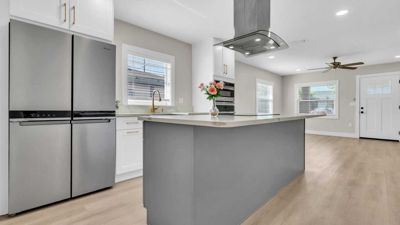 2906 W Nassau St - Photo 5 of 31