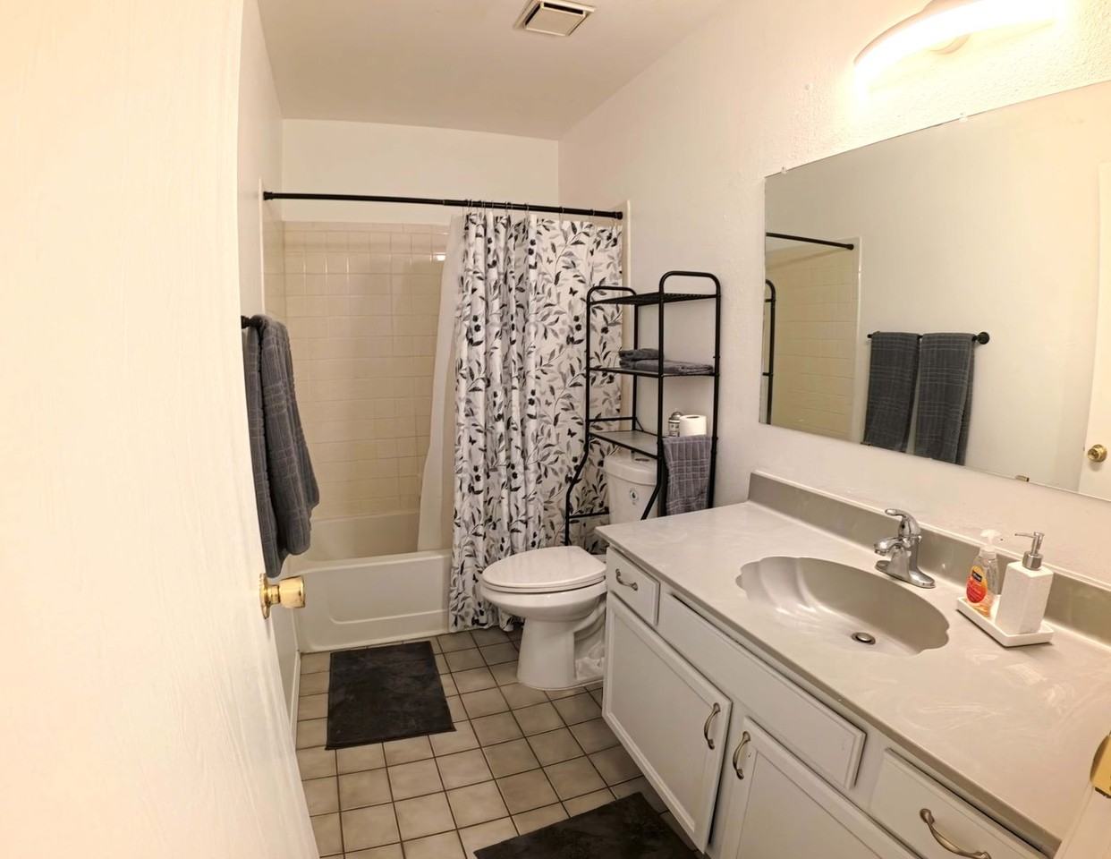 2550 Rosswood Dr Se - Photo 7 of 12