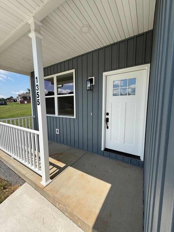 1355 Joe Stephens Rd - Photo 3 of 32