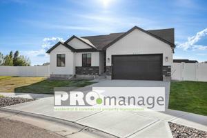 featured image of 3755 Inglewood Dr