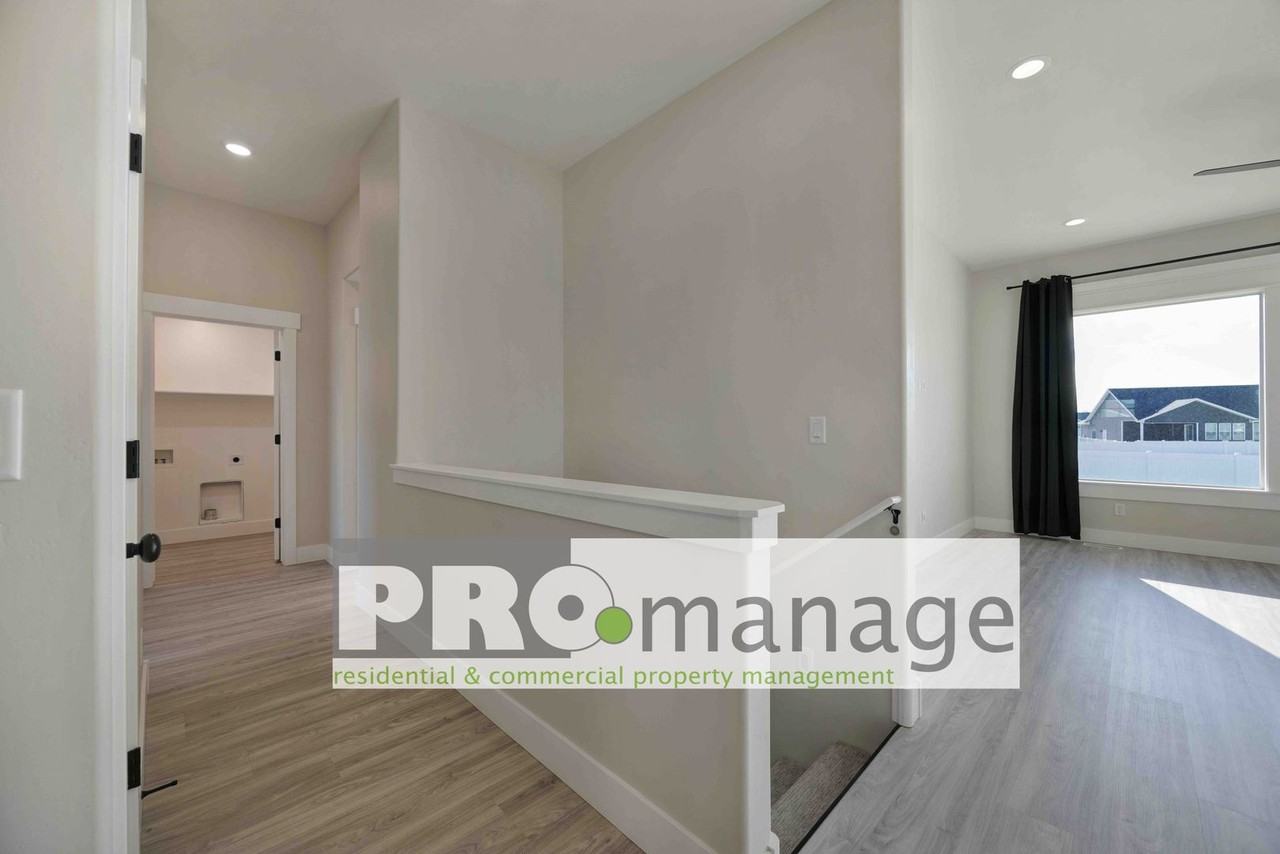 3755 Inglewood Dr - Photo 5 of 16