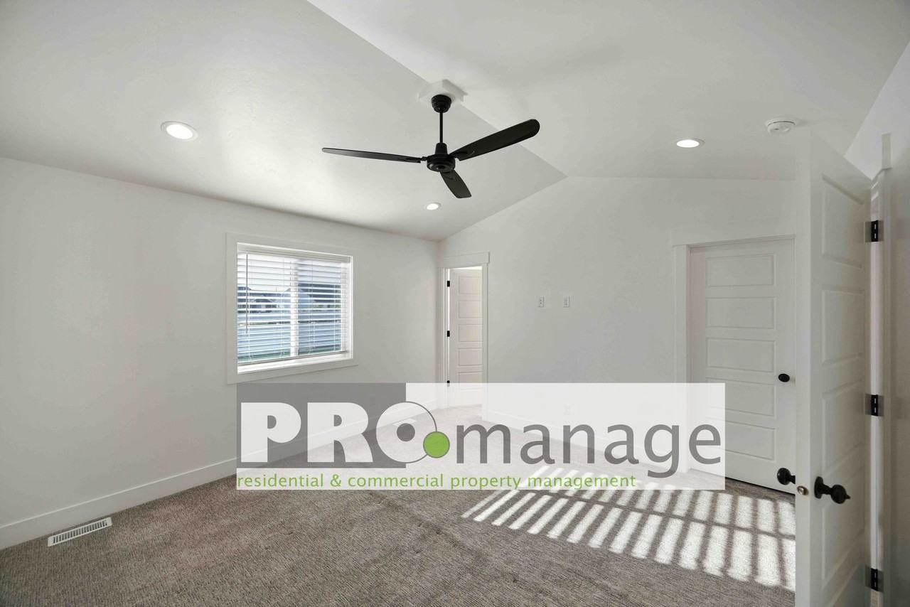 3755 Inglewood Dr - Photo 7 of 16