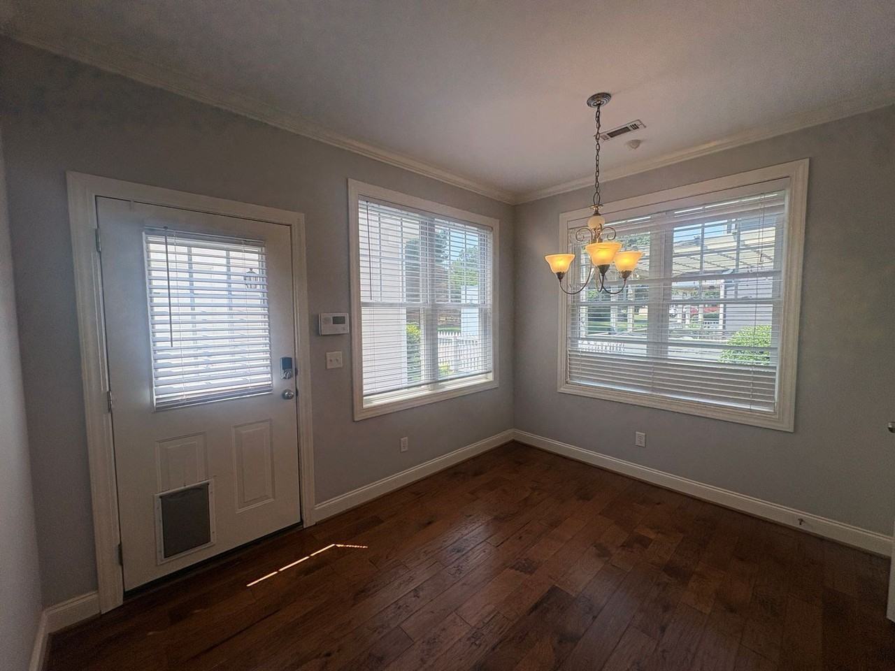 210 Anderson St - Photo 5 of 16