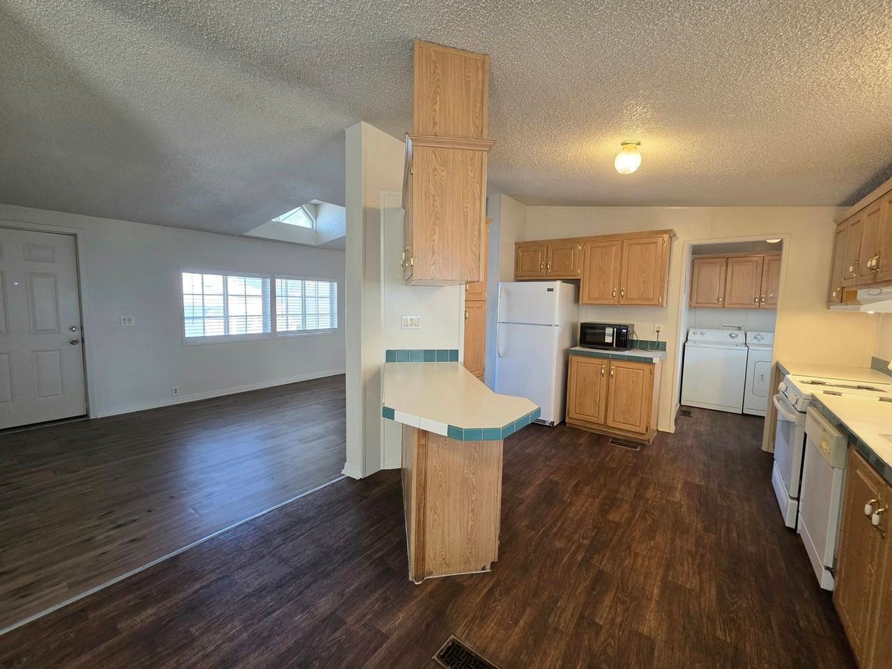 5914 Sassy Rose Dr - Photo 4 of 21