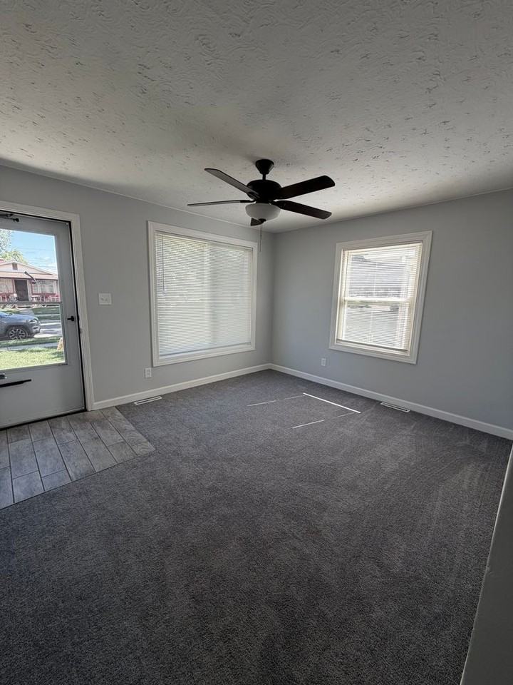 11340 Sherman Ave - Photo 6 of 6