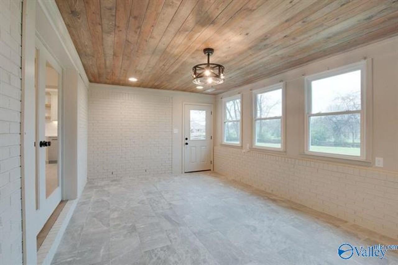 2042 Rosebury Ln Sw - Photo 6 of 22