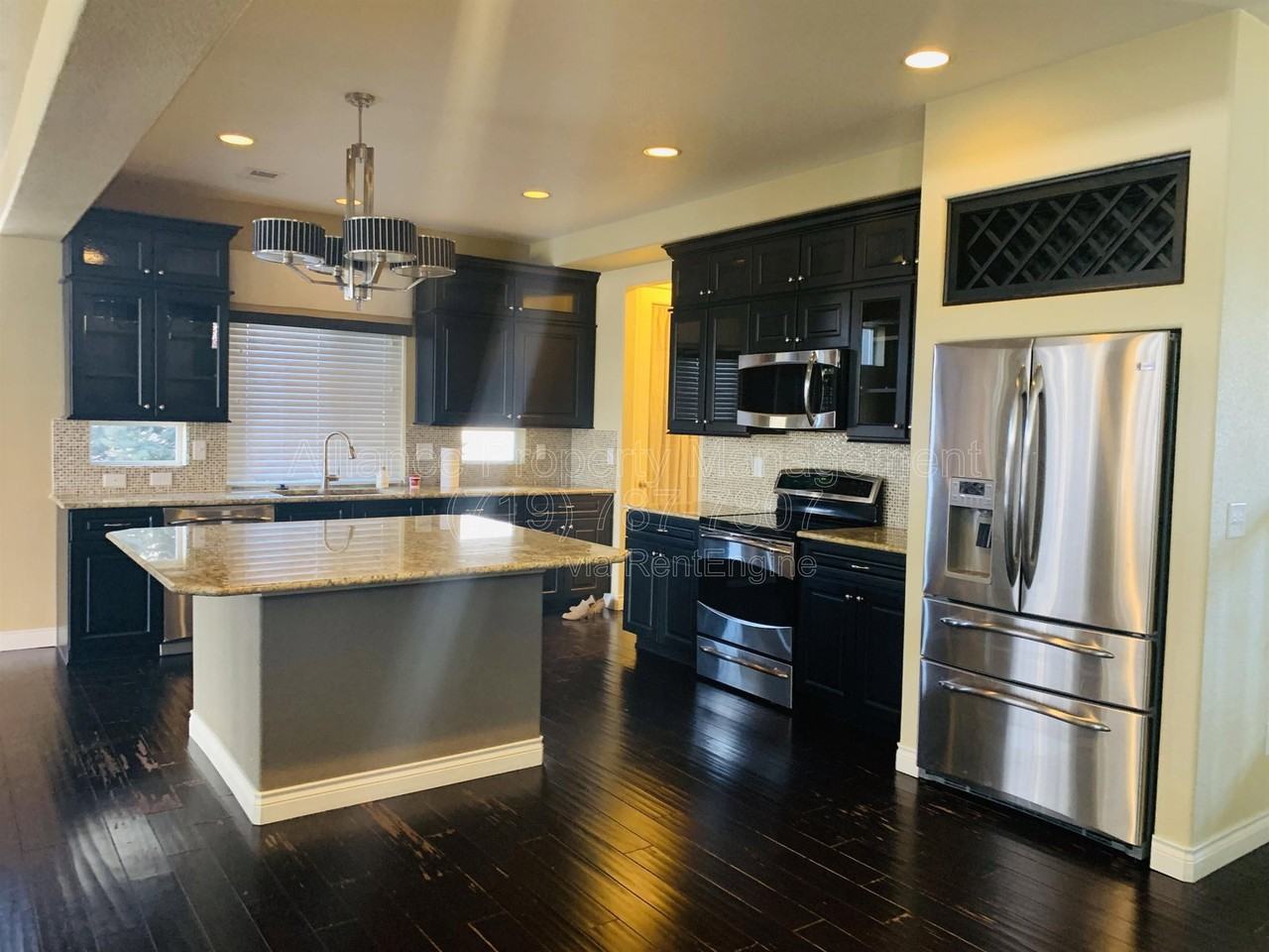 8284 Cypress Wood Dr - Photo 4 of 23