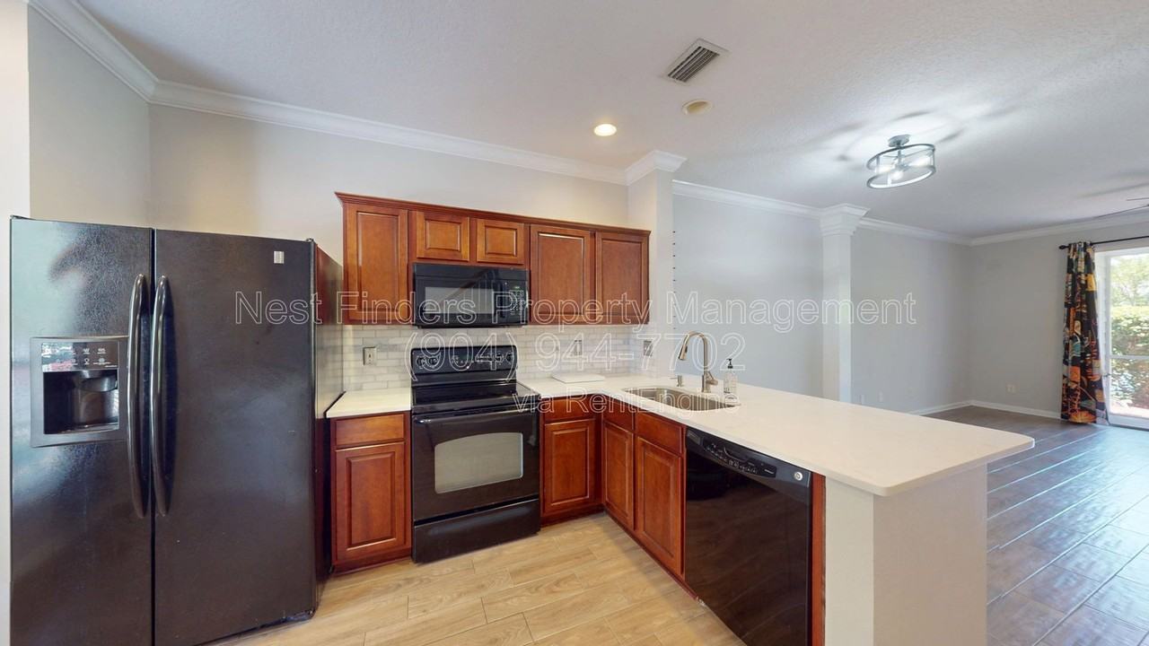 3592 Pebble Path Ln - Photo 3 of 26