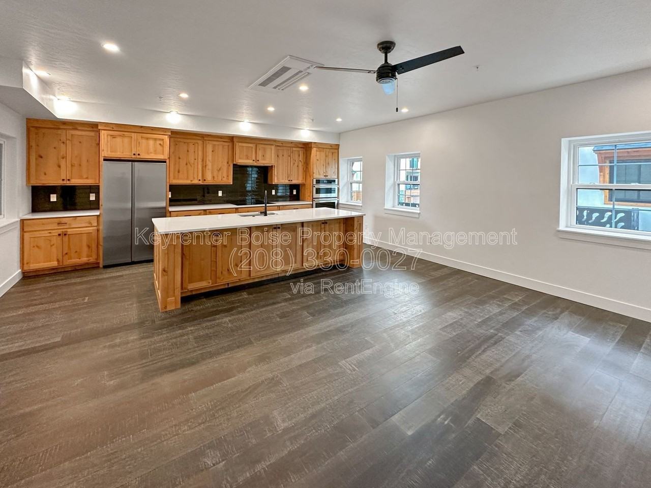 3586 N Adams St - Photo 3 of 27