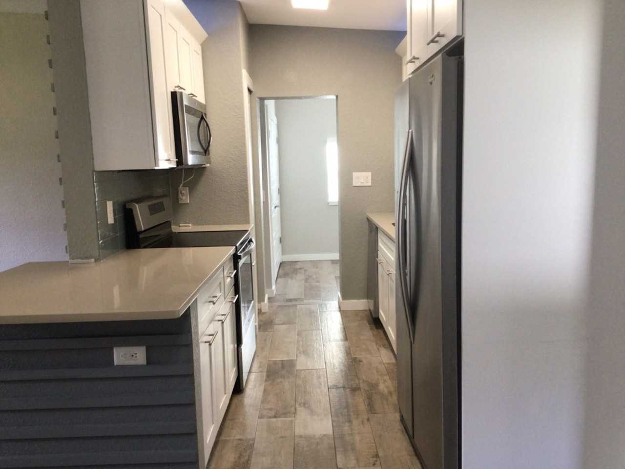 520 Sunrise Dr - Photo 7 of 21