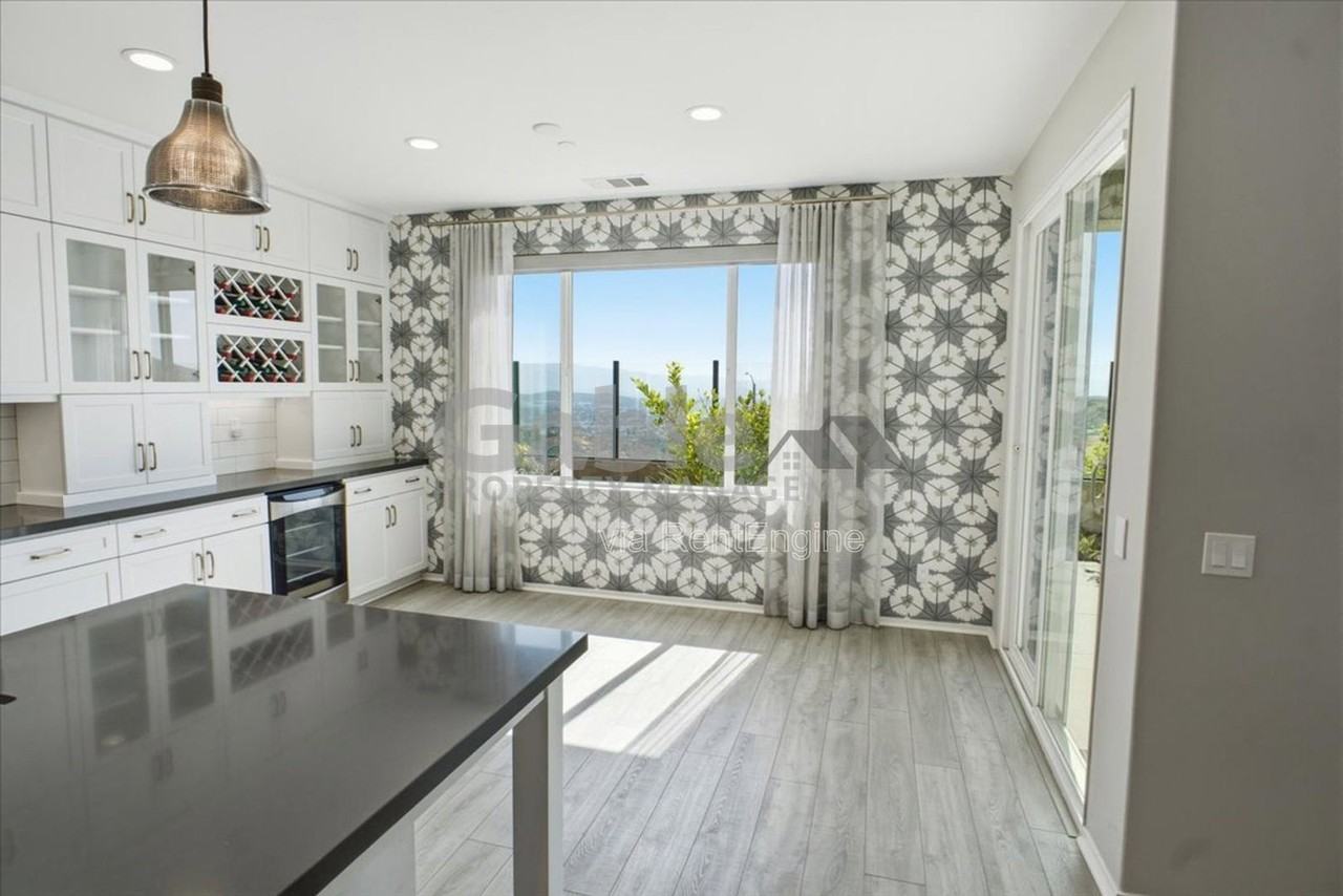 18262 Astro Ct - Photo 6 of 31