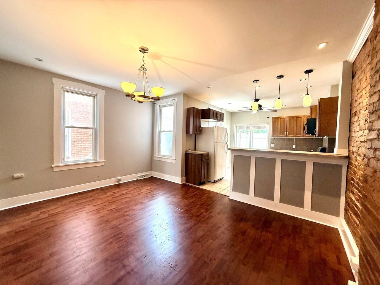 412 W Frederick St - Photo 4 of 35
