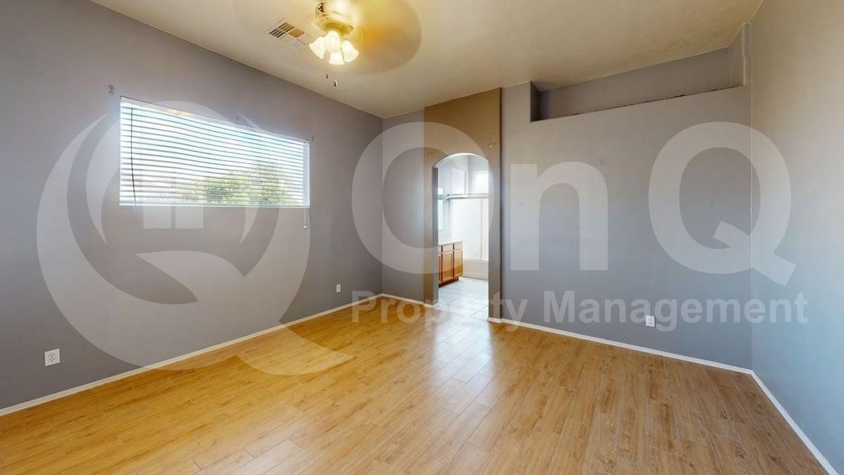100 N Desert Stream Dr - Photo 7 of 12