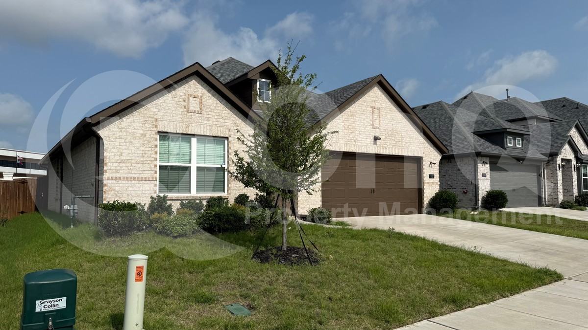 221 Santa Lucia Dr - Photo 2 of 22