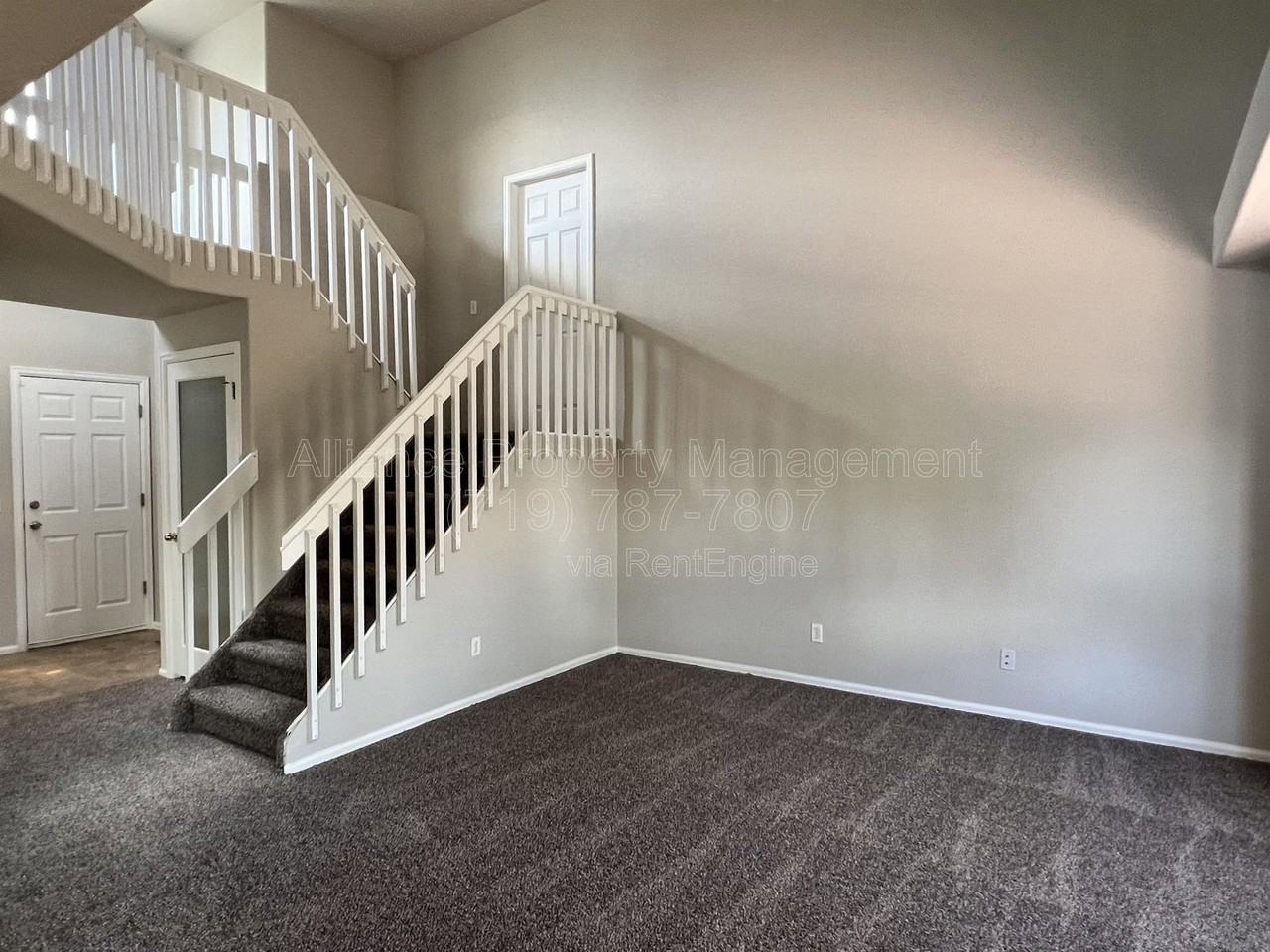 5671 Vermillion Bluffs Dr - Photo 5 of 37