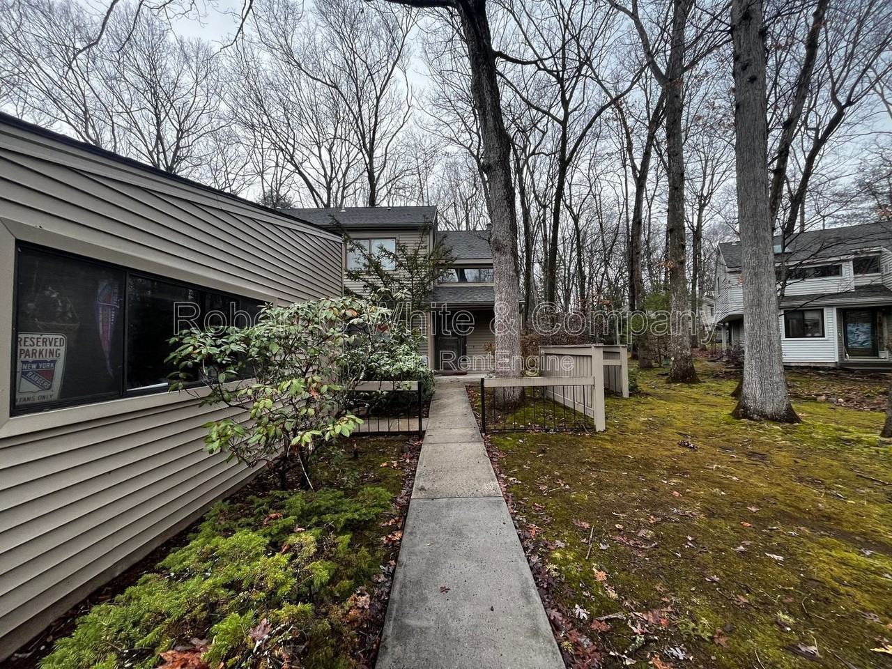 31 Farmington Chase Cres - Photo 2 of 30