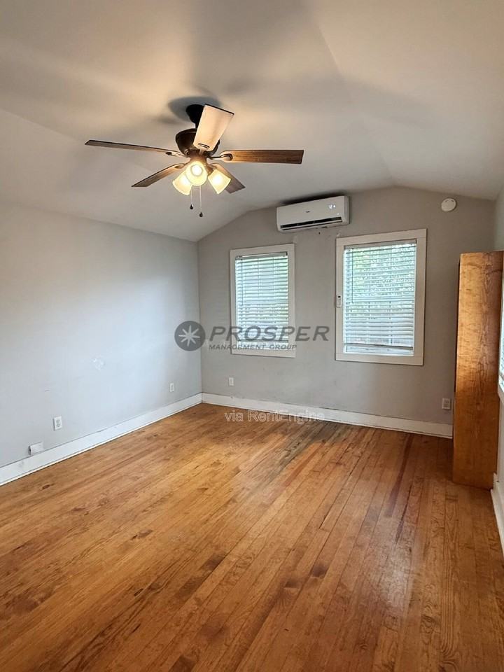 53 Cypress St #B - Photo 2 of 10